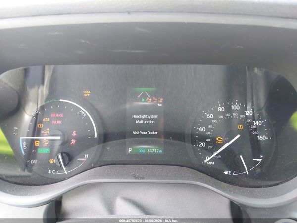 2024 TOYOTA SIENNA XLE — I7