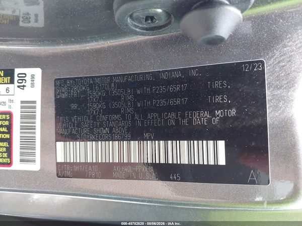 2024 TOYOTA SIENNA XLE — I9