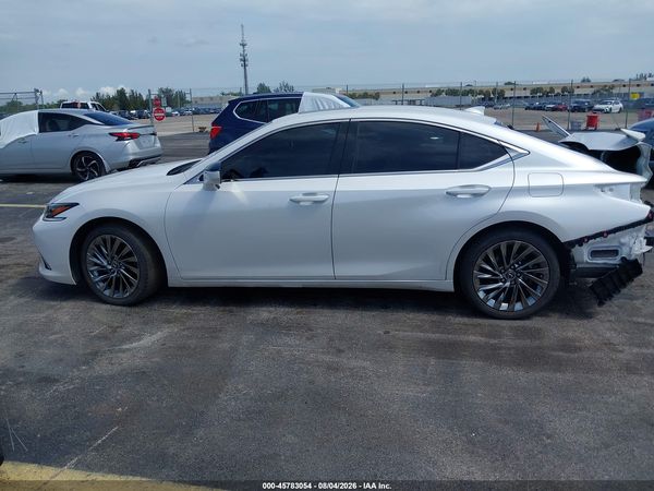 2025 LEXUS ES 300H ULTRA LUXURY