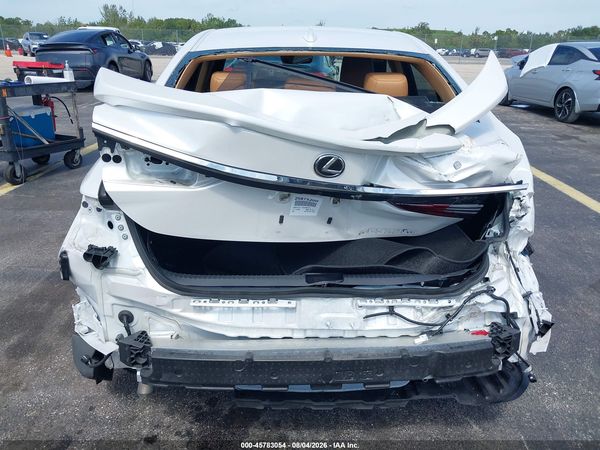 2025 LEXUS ES 300H ULTRA LUXURY