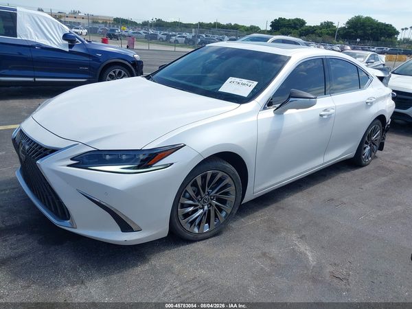 2025 LEXUS ES 300H ULTRA LUXURY