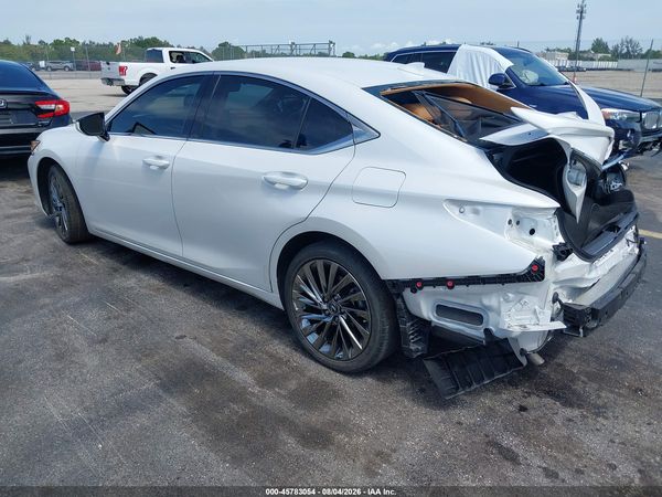 2025 LEXUS ES 300H ULTRA LUXURY