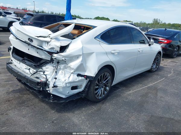 2025 LEXUS ES 300H ULTRA LUXURY