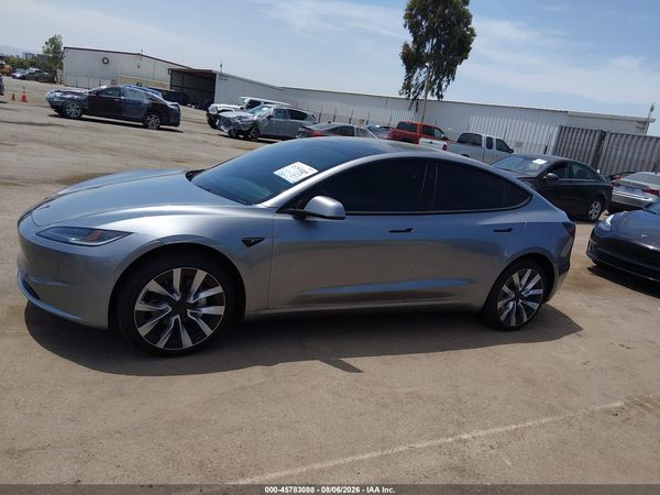2026 TESLA MODEL 3 — I117