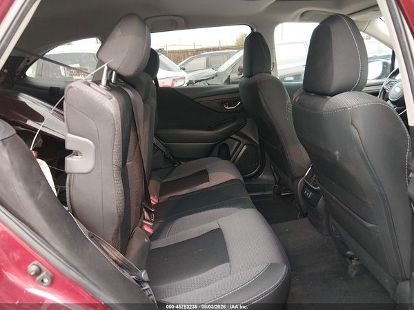 2022 SUBARU OUTBACK PREMIUM — I8
