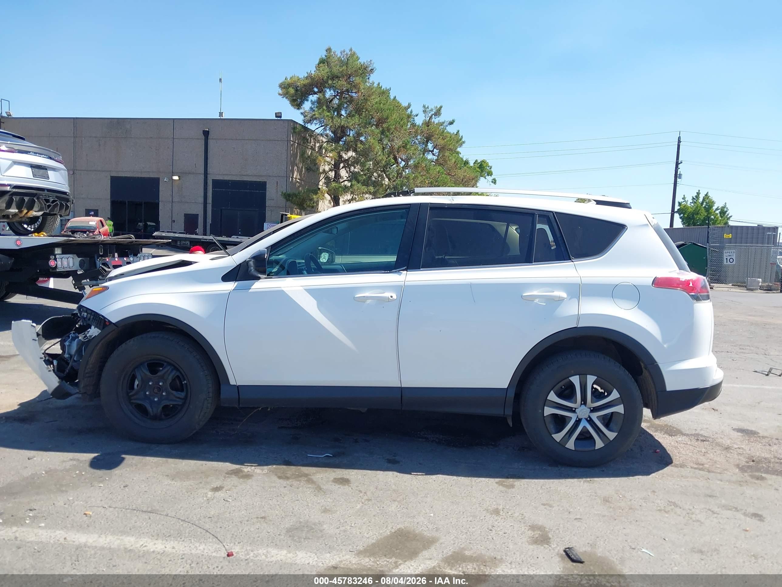 2018 TOYOTA RAV4 LE