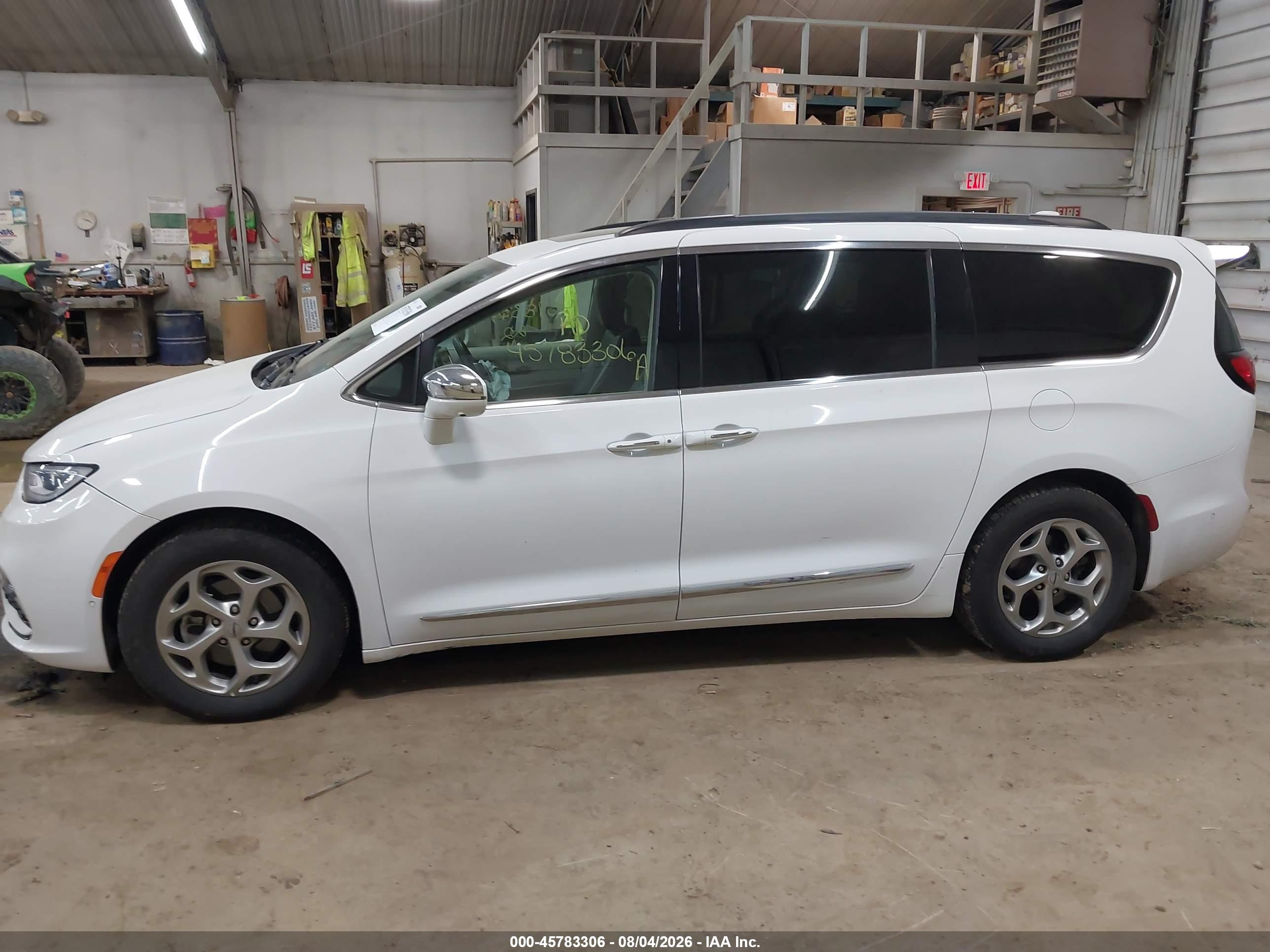 2022 CHRYSLER PACIFICA LIMITED