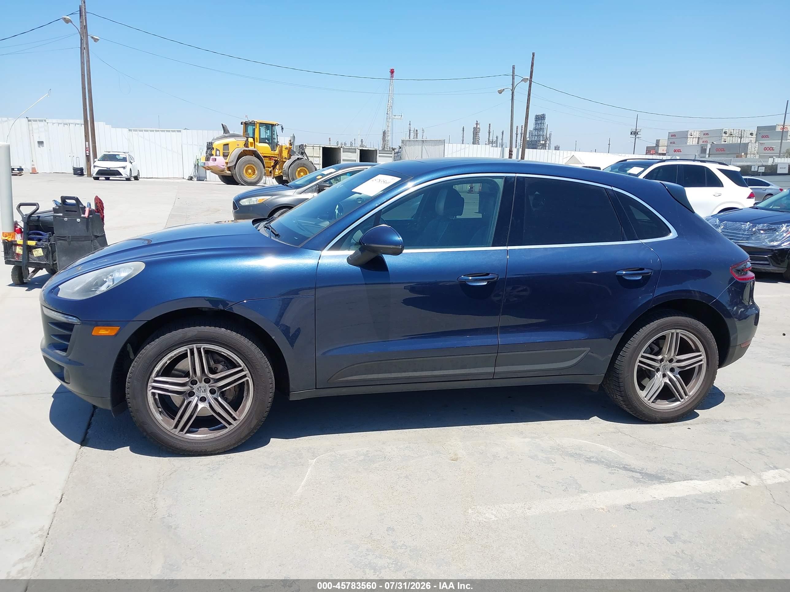 2015 PORSCHE MACAN S