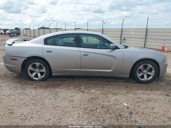 2013 DODGE CHARGER SE