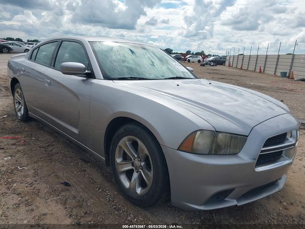 2013 DODGE CHARGER SE