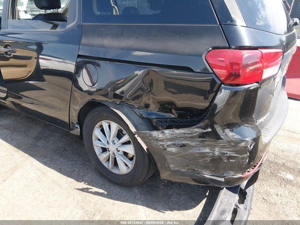 2016 KIA SEDONA LX