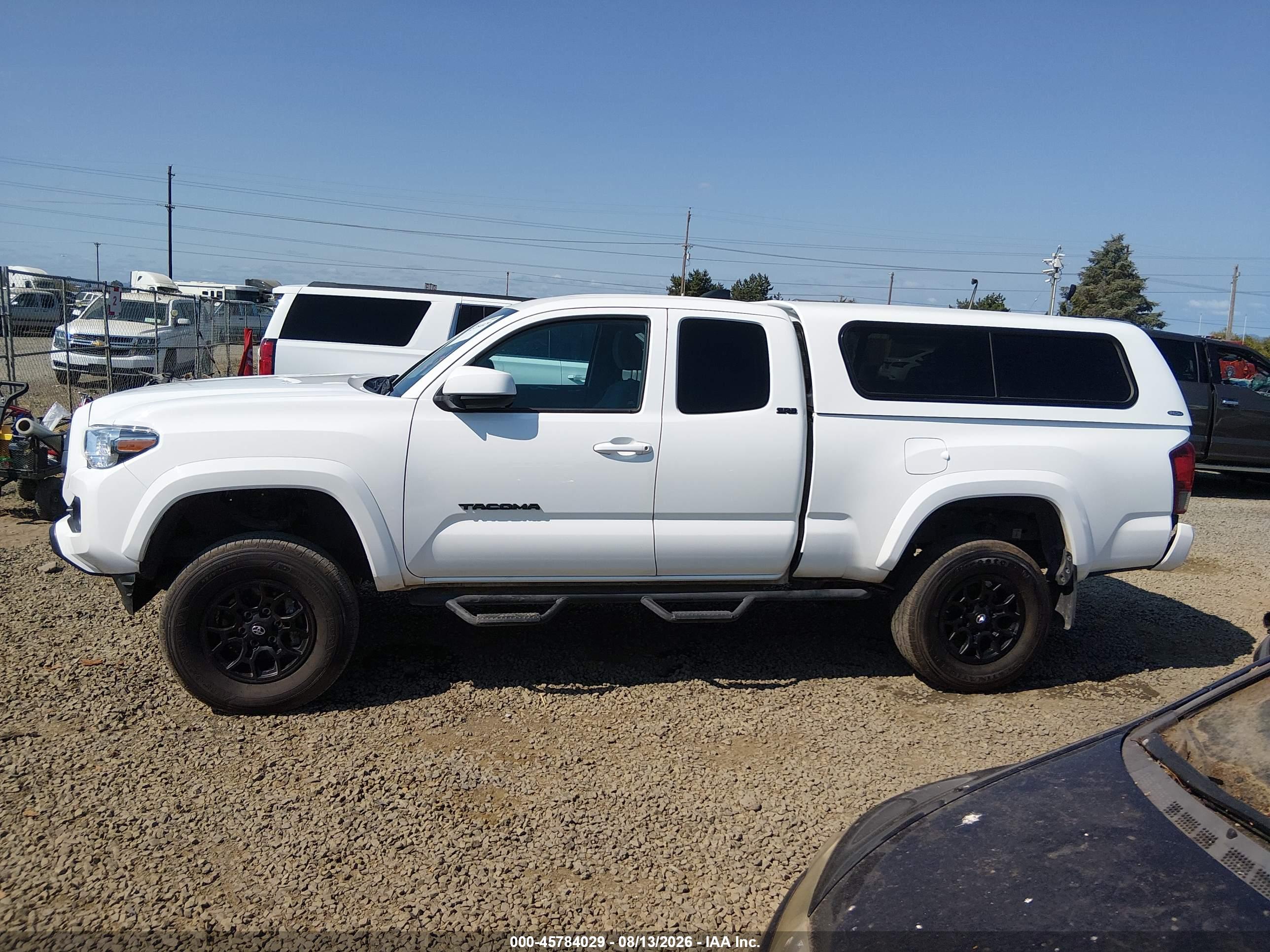 2022 TOYOTA TACOMA SR5 V6