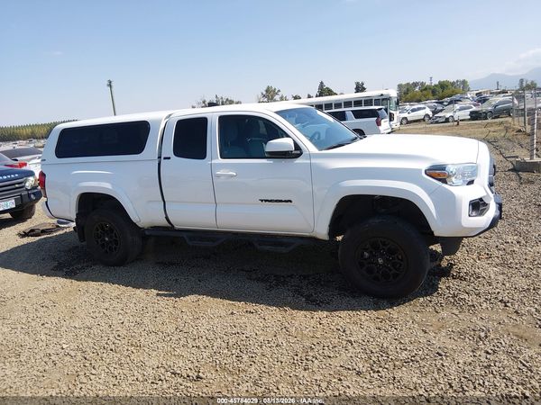 2022 TOYOTA TACOMA SR5 V6