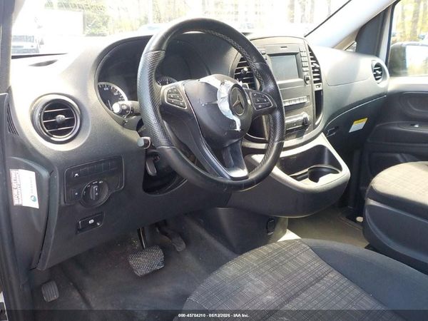 2019 MERCEDES-BENZ METRIS