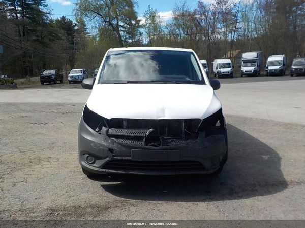 2019 MERCEDES-BENZ METRIS