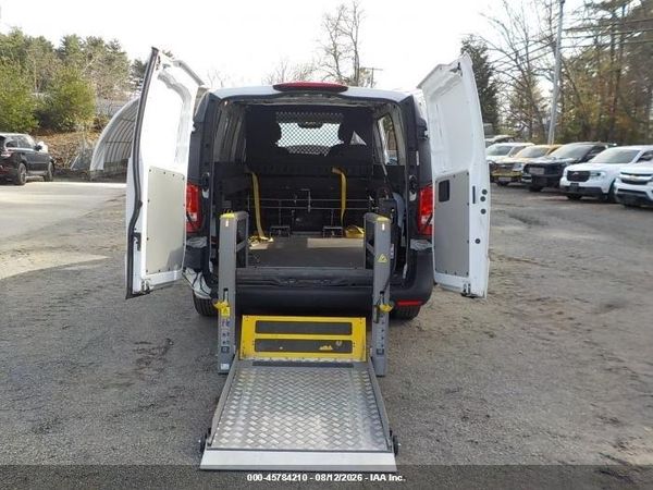 2019 MERCEDES-BENZ METRIS
