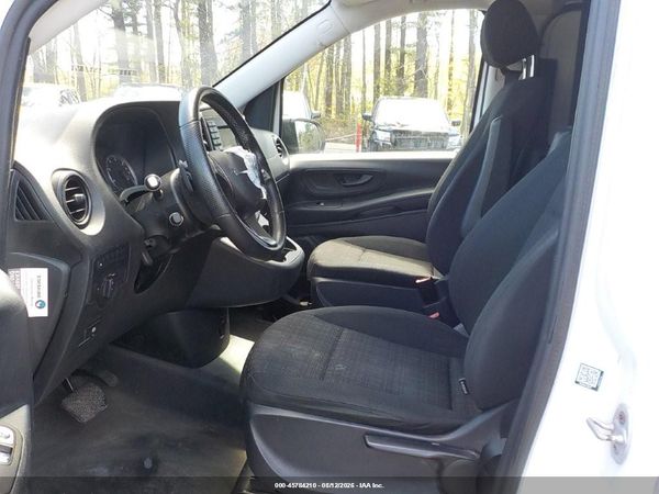 2019 MERCEDES-BENZ METRIS