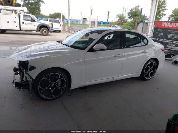 2023 ALFA ROMEO GIULIA TI RWD