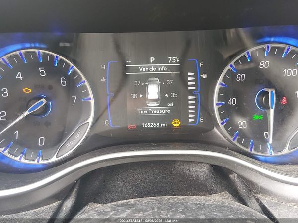 2020 CHRYSLER PACIFICA TOURING L — I7