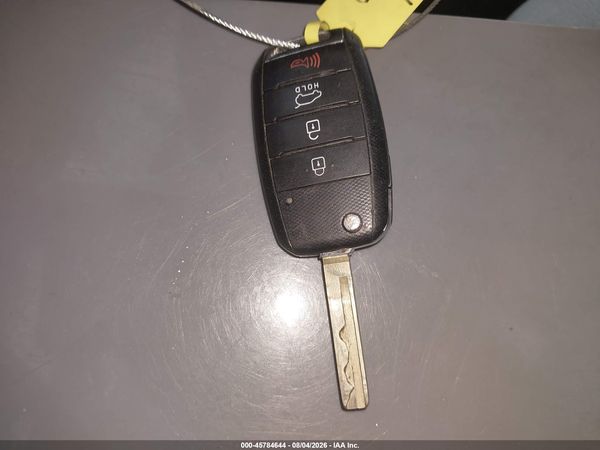 2017 KIA SORENTO 2.4L LX