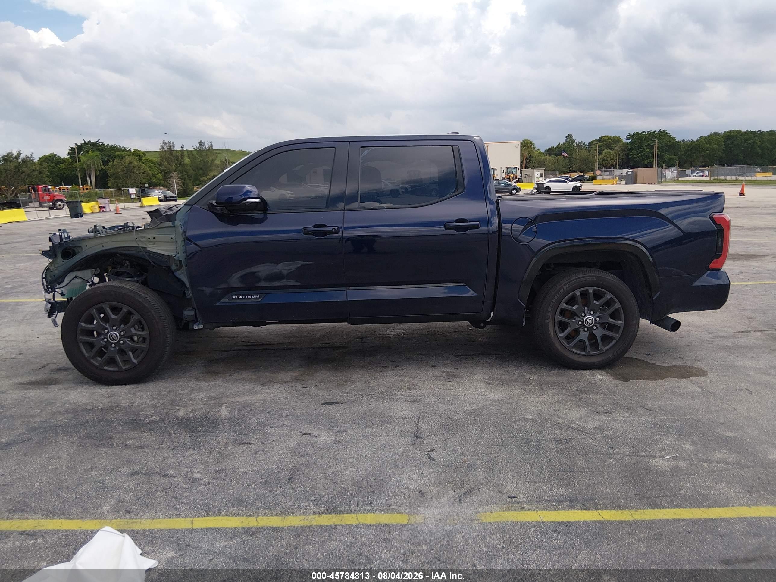 2023 TOYOTA TUNDRA PLATINUM