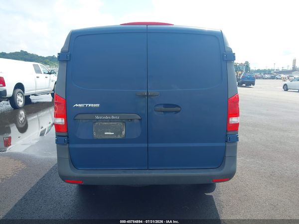 2019 MERCEDES-BENZ METRIS