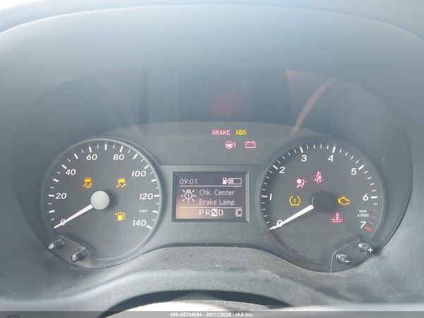 2019 MERCEDES-BENZ METRIS