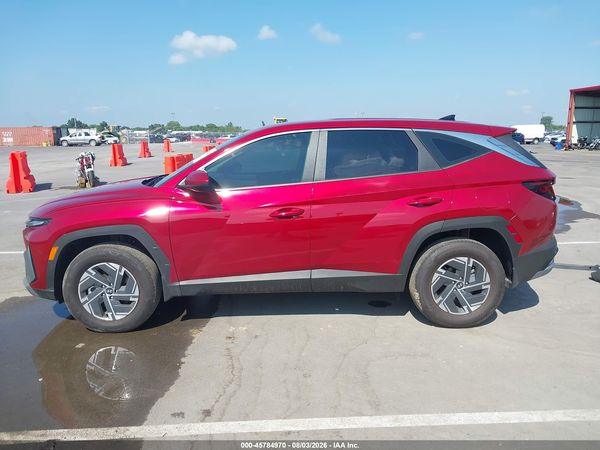 2026 HYUNDAI TUCSON HYBRID BLUE SE