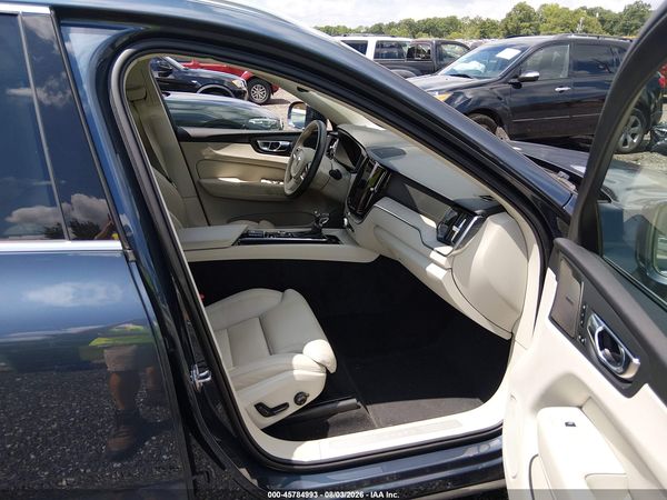 2021 VOLVO XC60 T5 INSCRIPTION