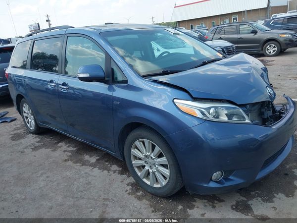 2017 TOYOTA SIENNA — I1