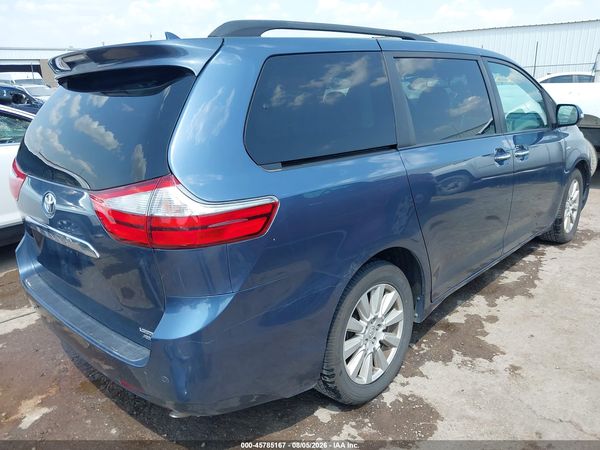2017 TOYOTA SIENNA — I4