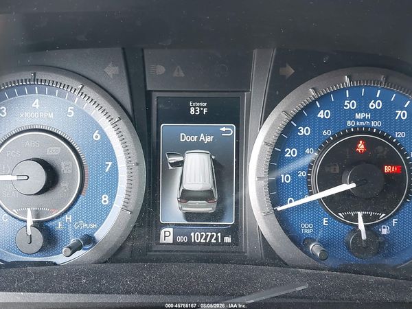 2017 TOYOTA SIENNA — I7