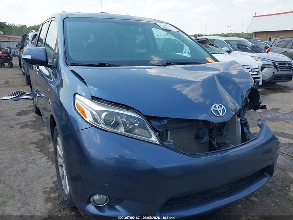 2017 TOYOTA SIENNA — I115