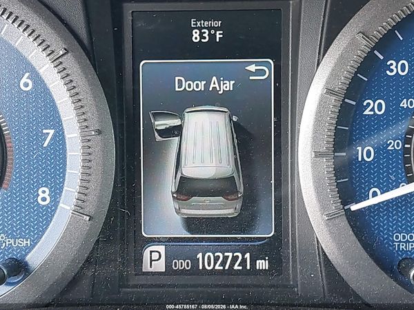 2017 TOYOTA SIENNA — I118
