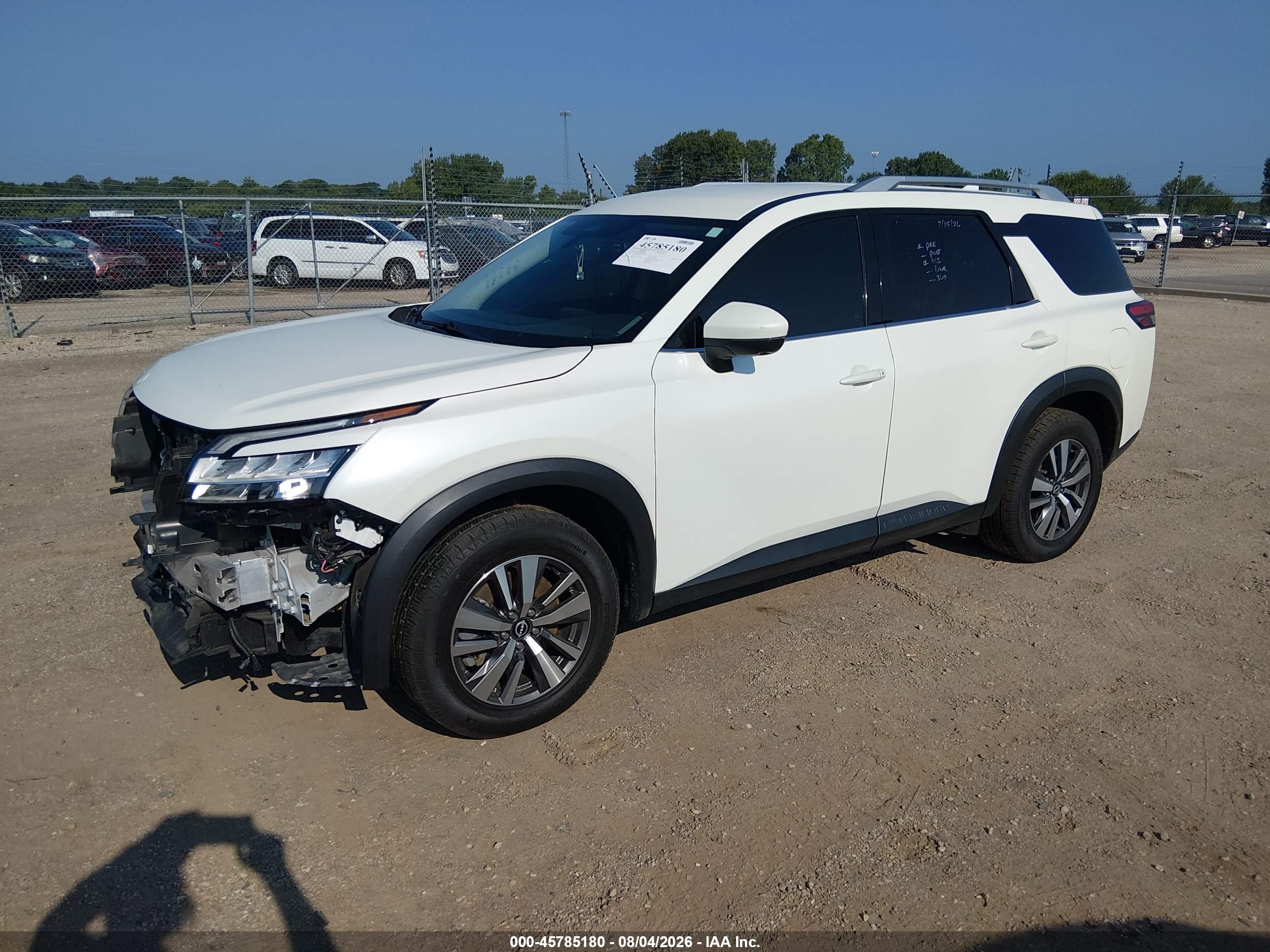 2023 NISSAN PATHFINDER SL 4WD — I2
