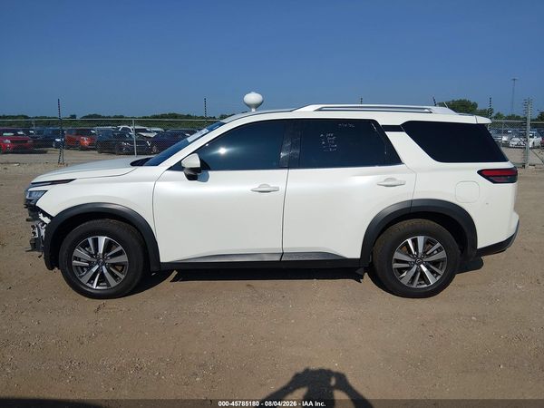 2023 NISSAN PATHFINDER SL 4WD — I117