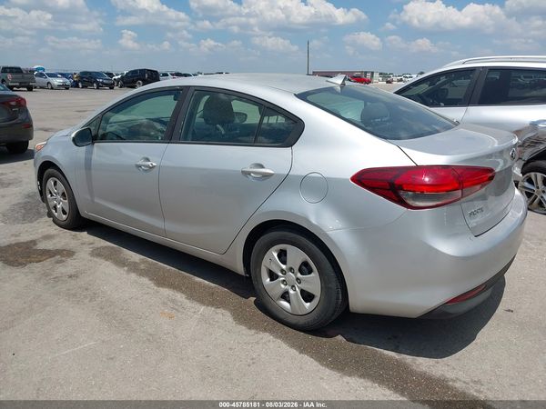 2017 KIA FORTE LX