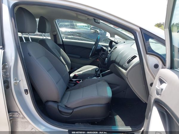 2017 KIA FORTE LX