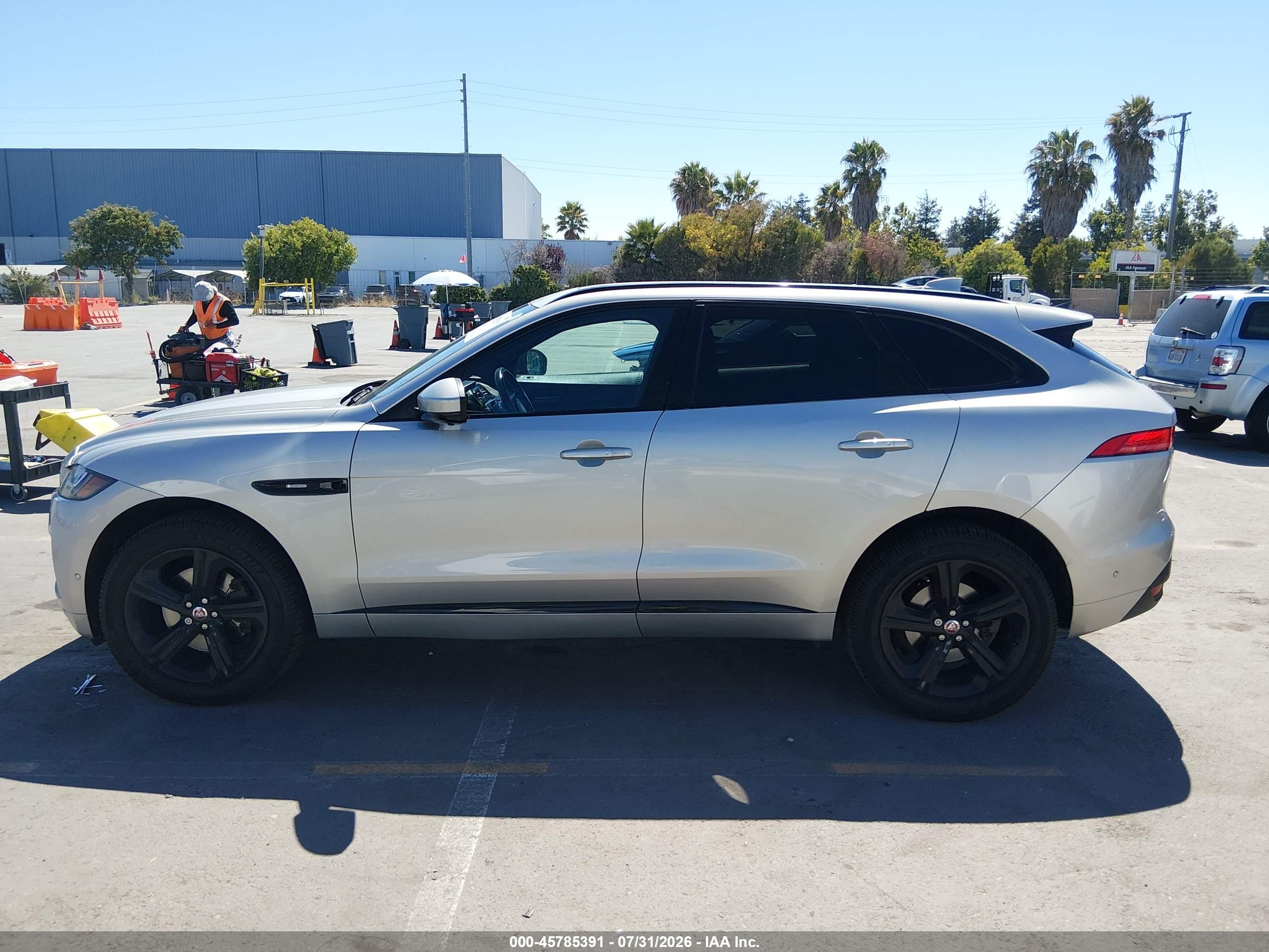 2017 JAGUAR F-PACE 35T R-SPORT