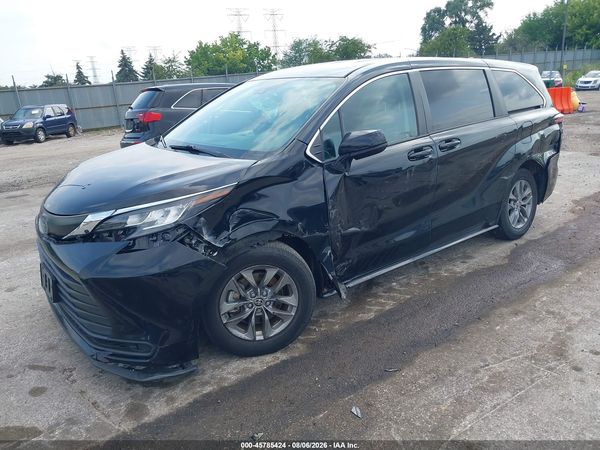 2021 TOYOTA SIENNA LE