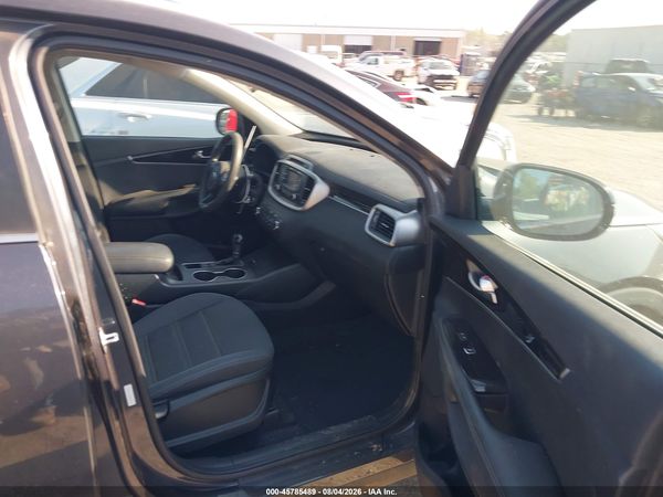 2016 KIA SORENTO 2.4L LX