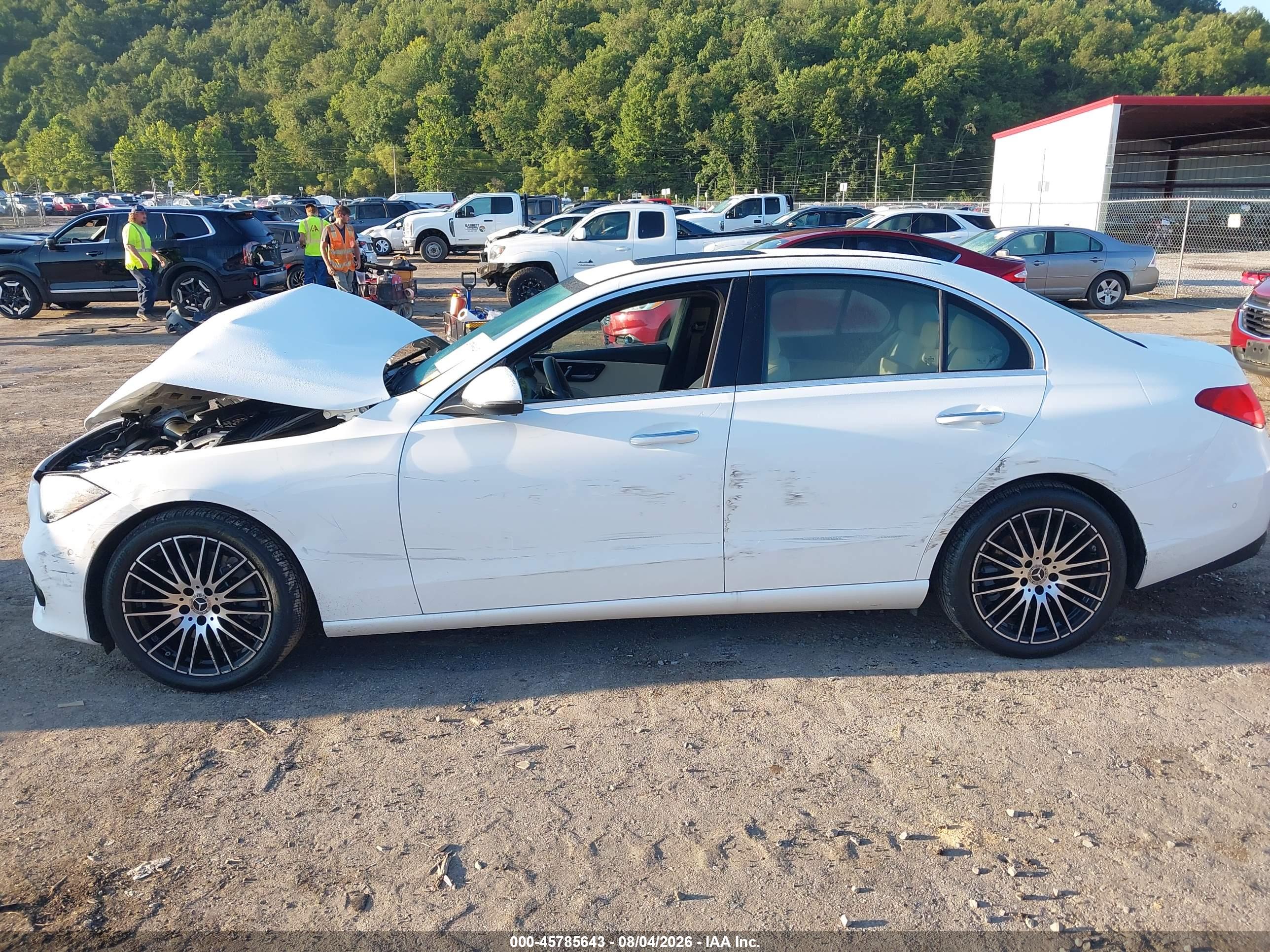 2024 MERCEDES-BENZ C 300