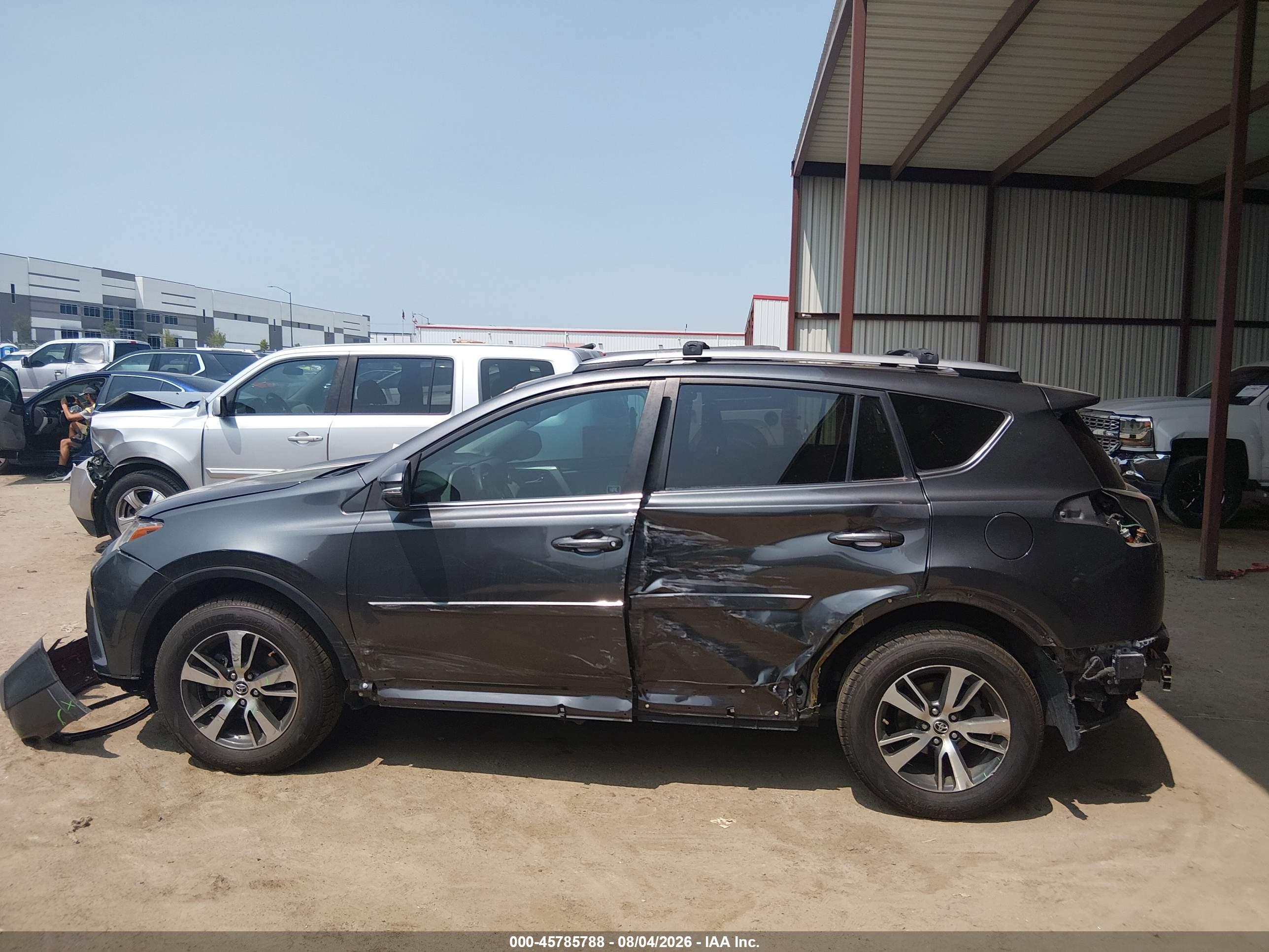 2017 TOYOTA RAV4 XLE