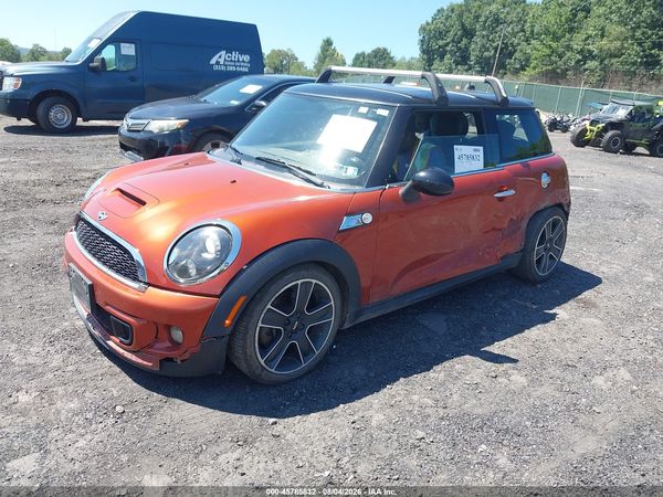 2012 MINI COOPER S