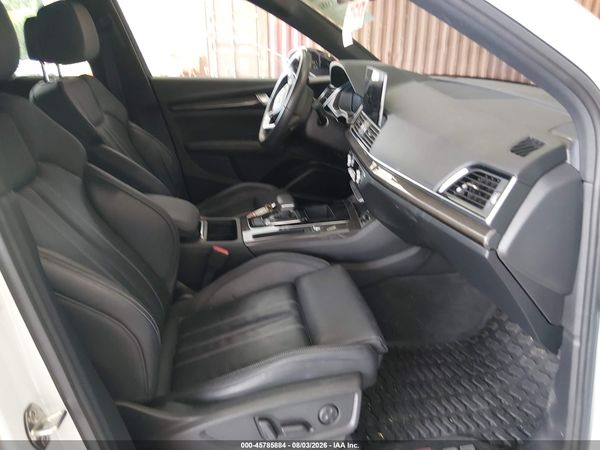 2022 AUDI SQ5