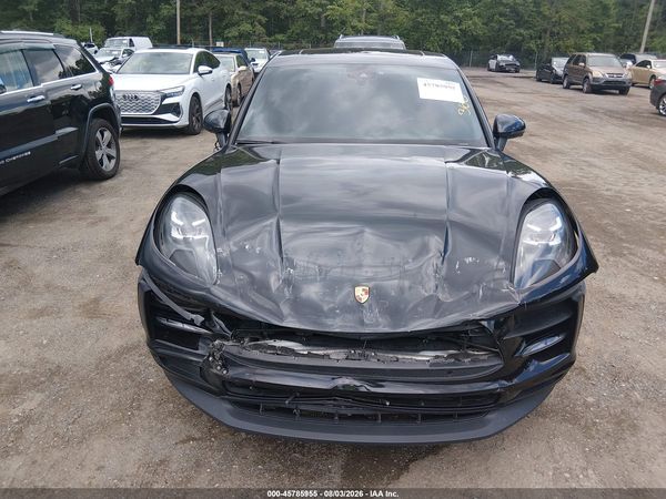 2020 PORSCHE MACAN