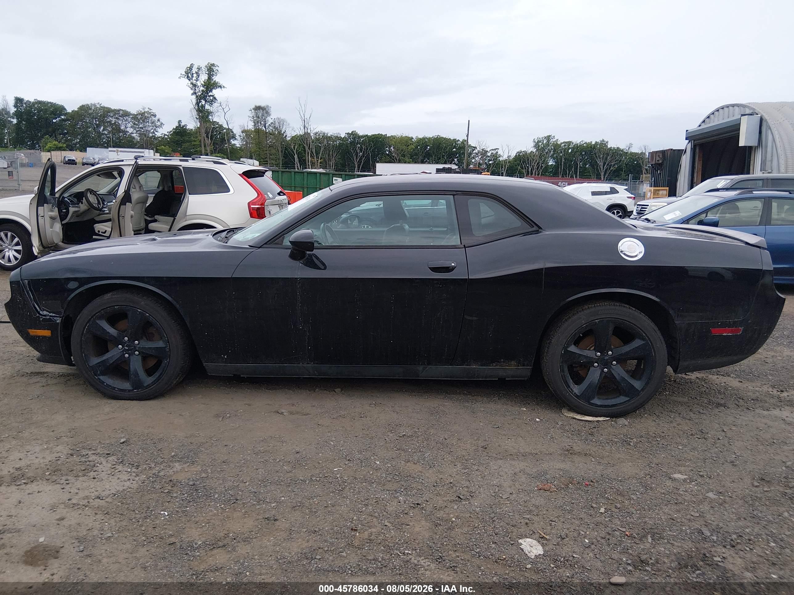 2013 DODGE CHALLENGER SXT PLUS