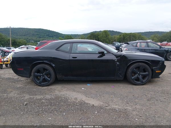 2013 DODGE CHALLENGER SXT PLUS