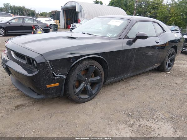 2013 DODGE CHALLENGER SXT PLUS