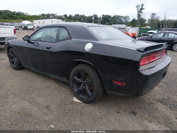 2013 DODGE CHALLENGER SXT PLUS
